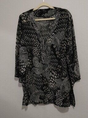 Raviya Black and Gray Paisley Sheer Long-Sleeve Tunic Dress